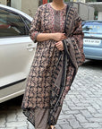 “Timeless Rajasthani Elegance“
