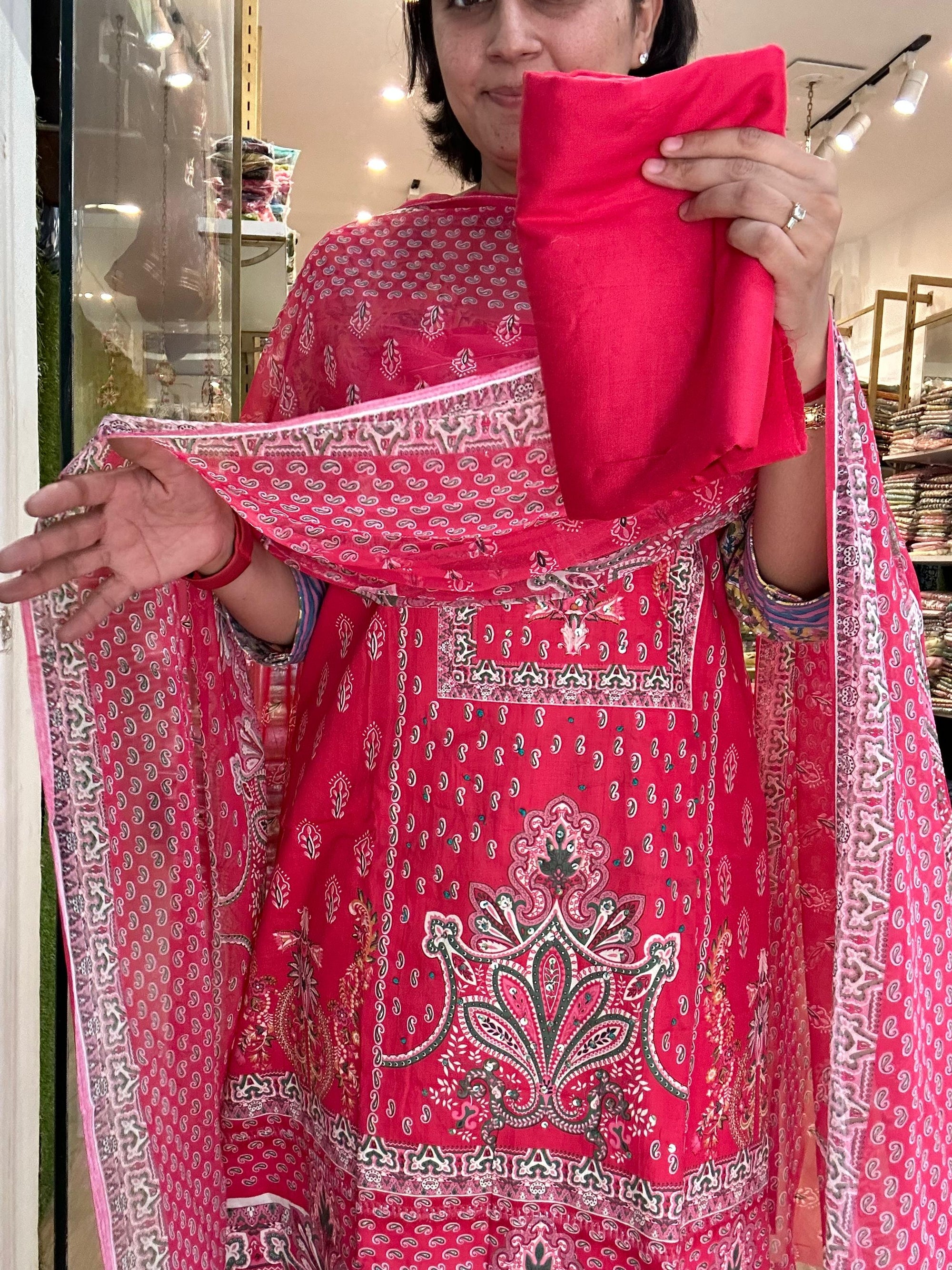 Elegant Paisley Print Kurta Set