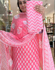Elegant Floral Printed Kurta Set